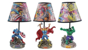 Abajur Os Vingadores - Capitão América, Thor ou Hulk (oficial Marvel)